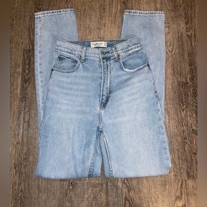 abercrombie straight leg 90s jeans